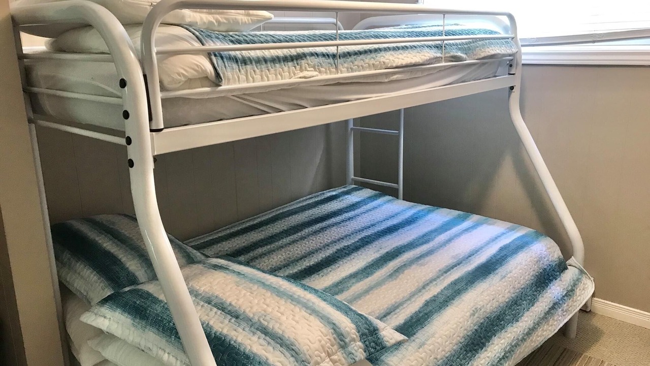 Photo of Bedroom in Sauble Beach