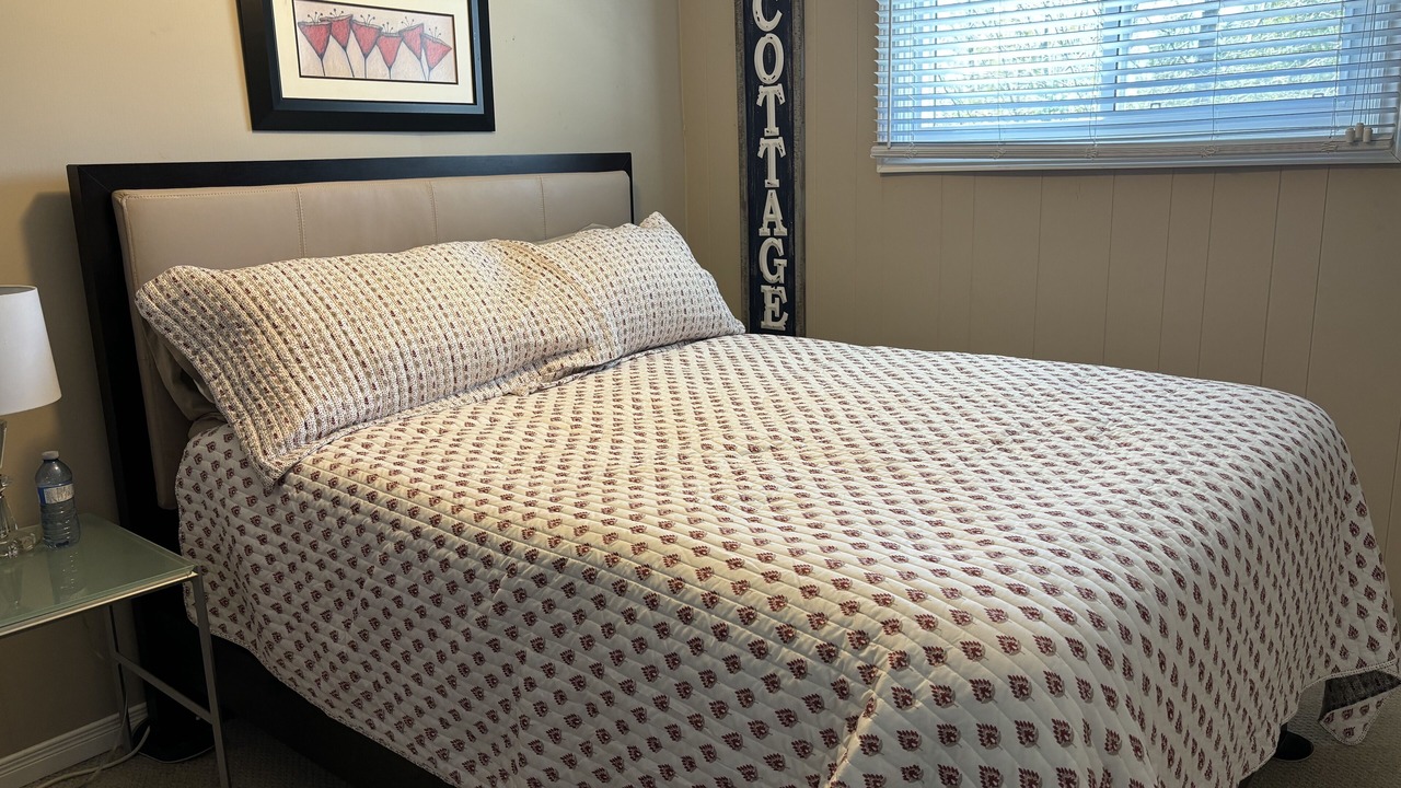Photo of Bedroom in Sauble Beach