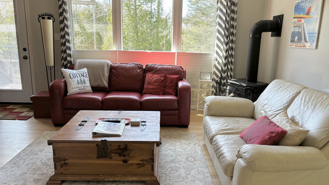Photo of Livingroom in Sauble Beach