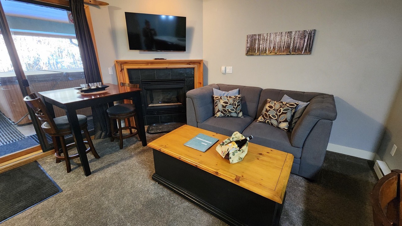 Photo of Livingroom in Sun Peaks