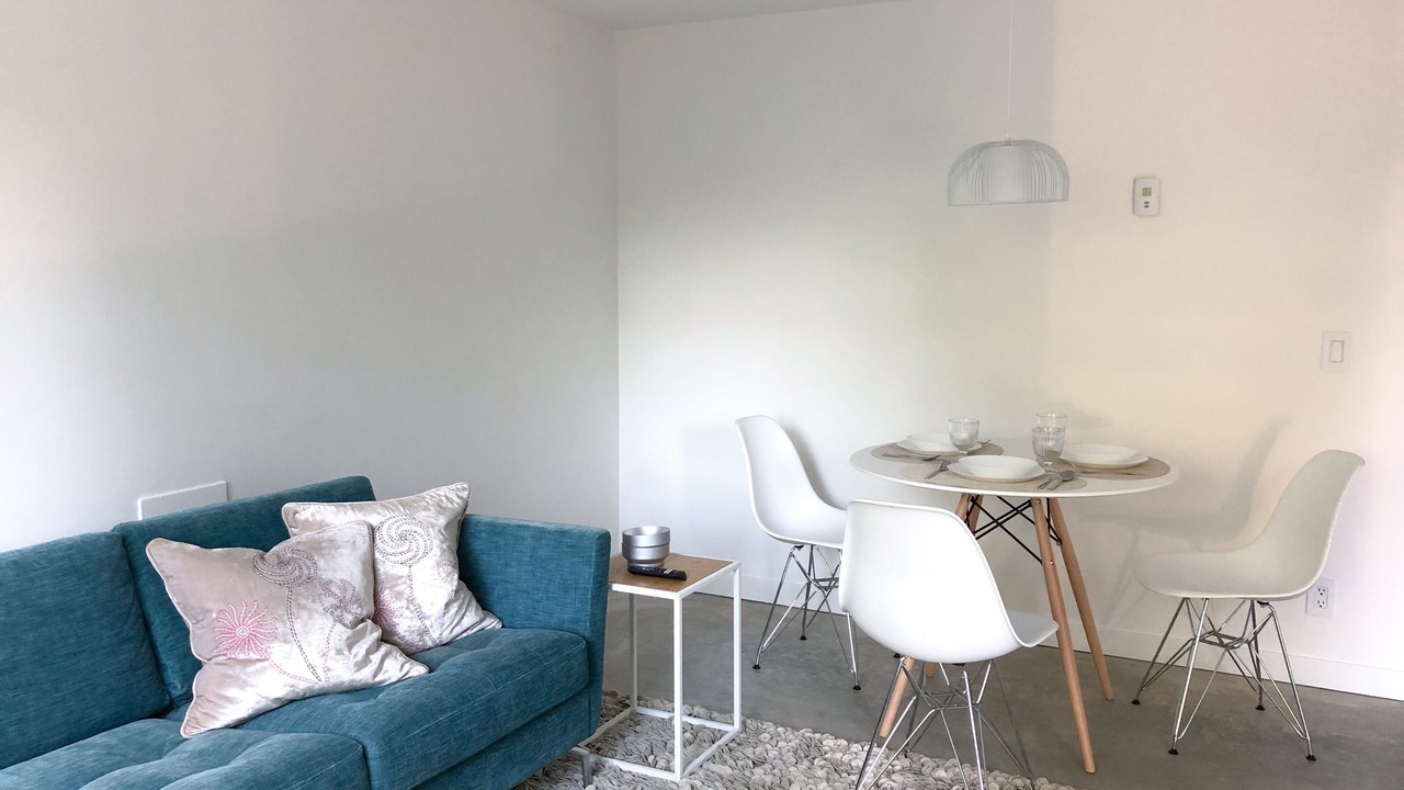 Photo of Livingroom in North Vancouver