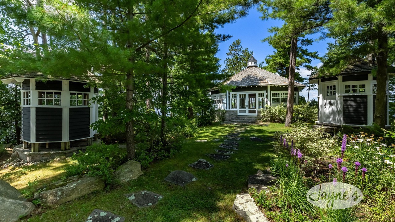 Photo of Bathroom in Muskoka Lakes