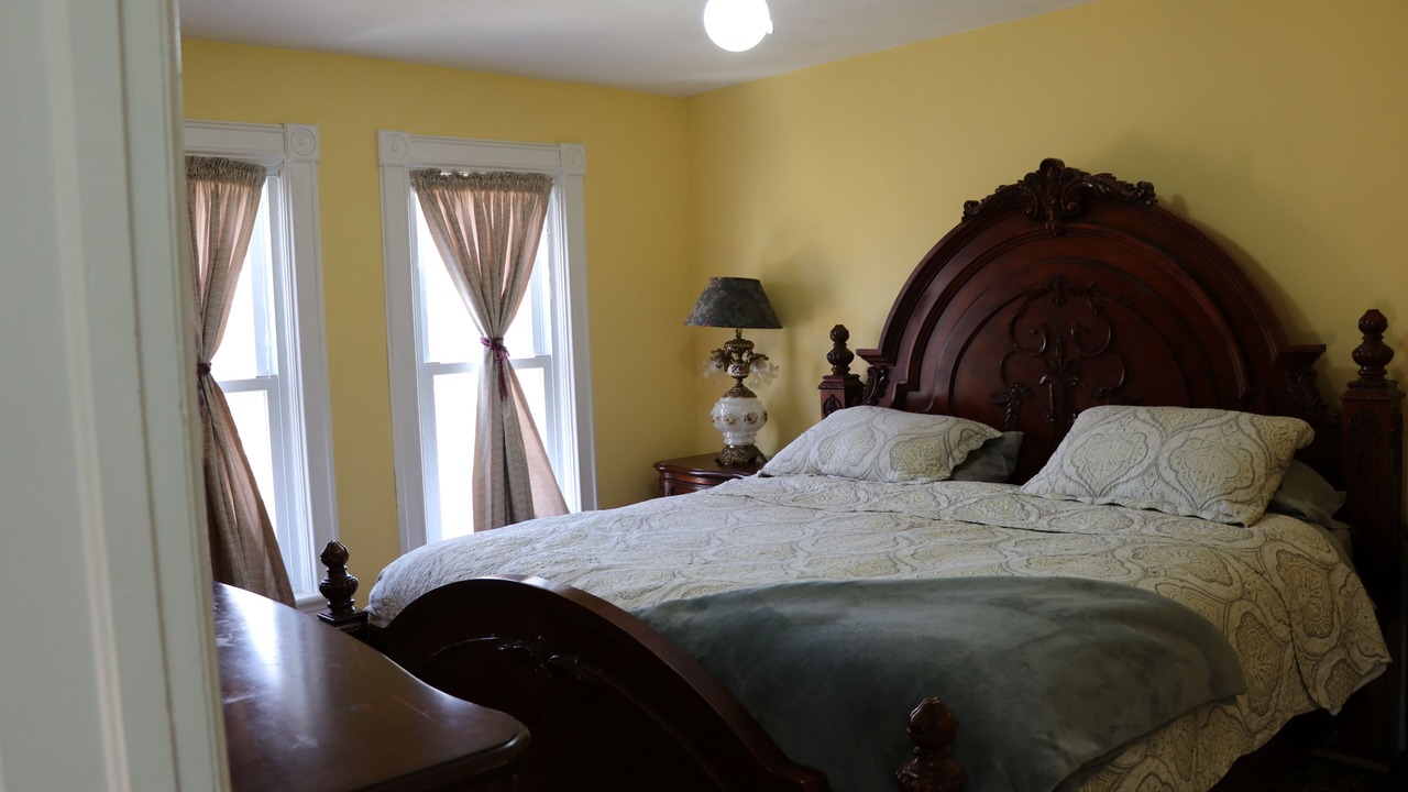 Photo of Bedroom in Niagara Falls