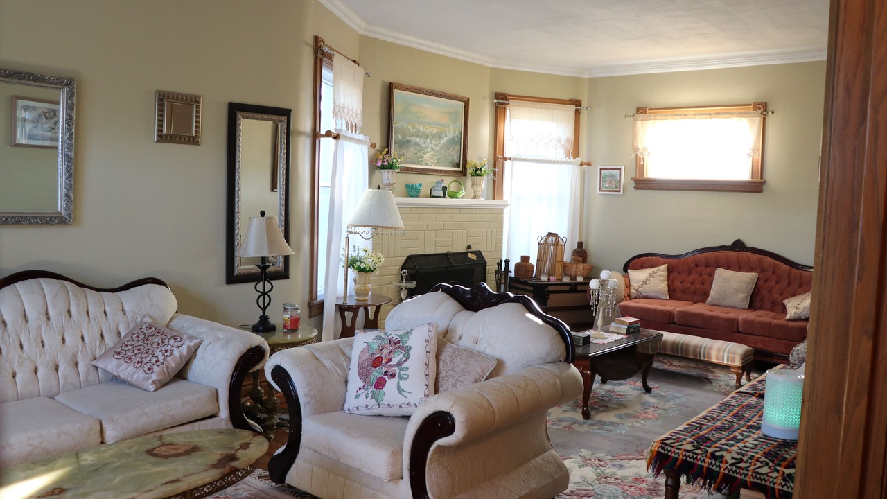 Photo of Livingroom in Niagara Falls