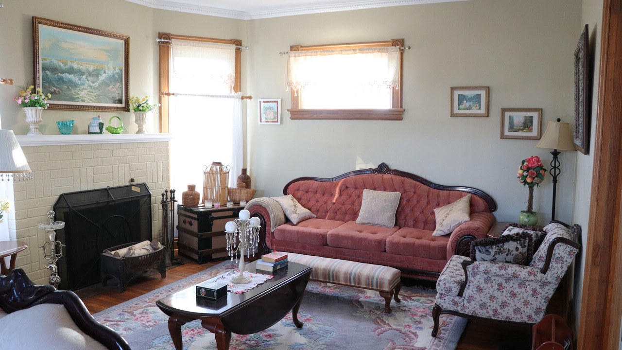 Photo of Livingroom in Niagara Falls