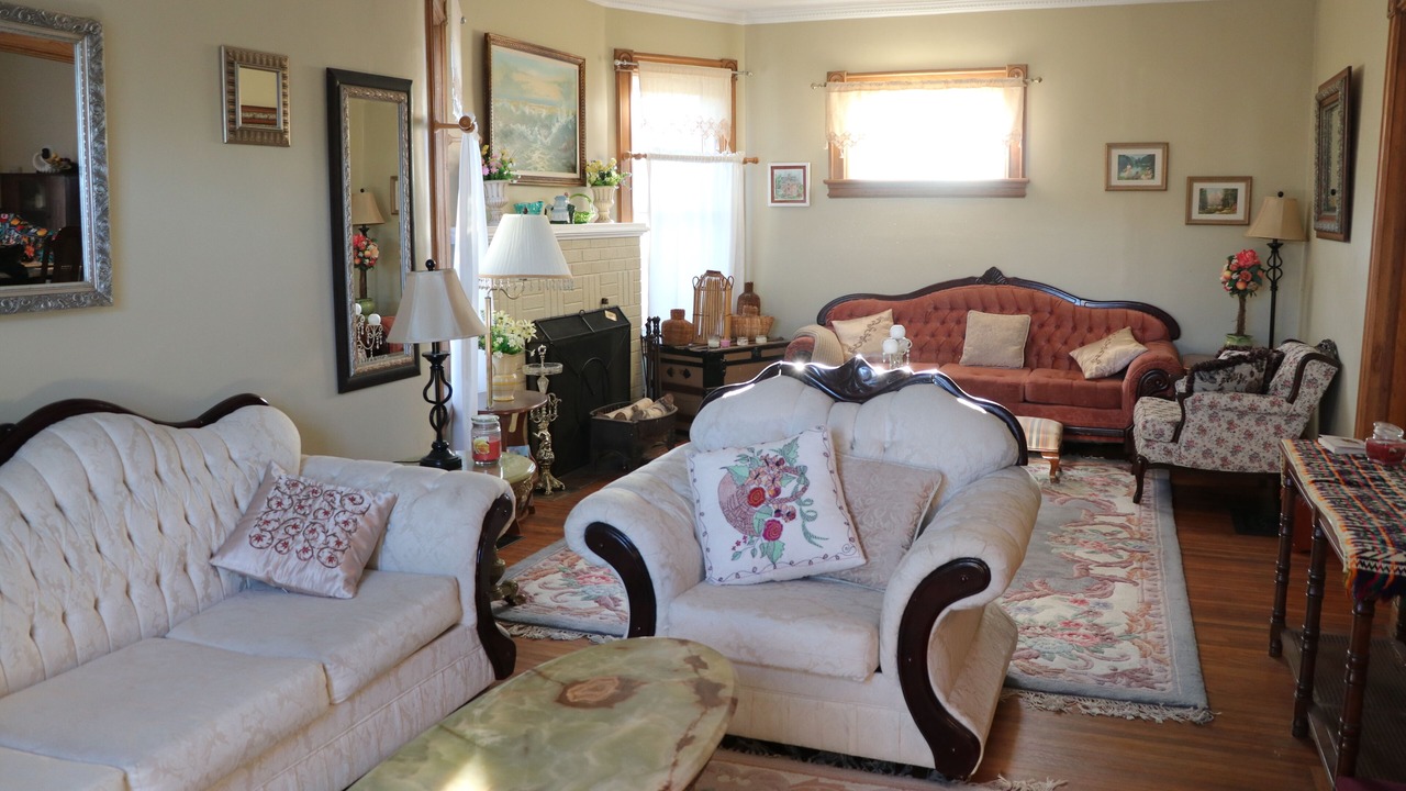Photo of Livingroom in Niagara Falls