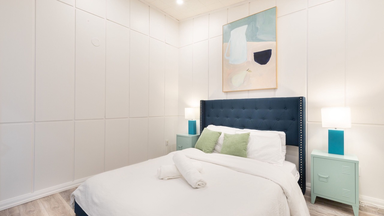 Photo of Bedroom in Bathurst Manor