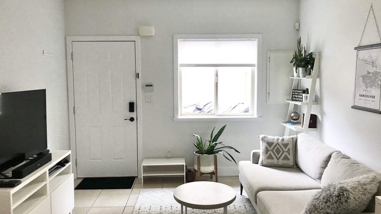 Photo of Livingroom in Vancouver South