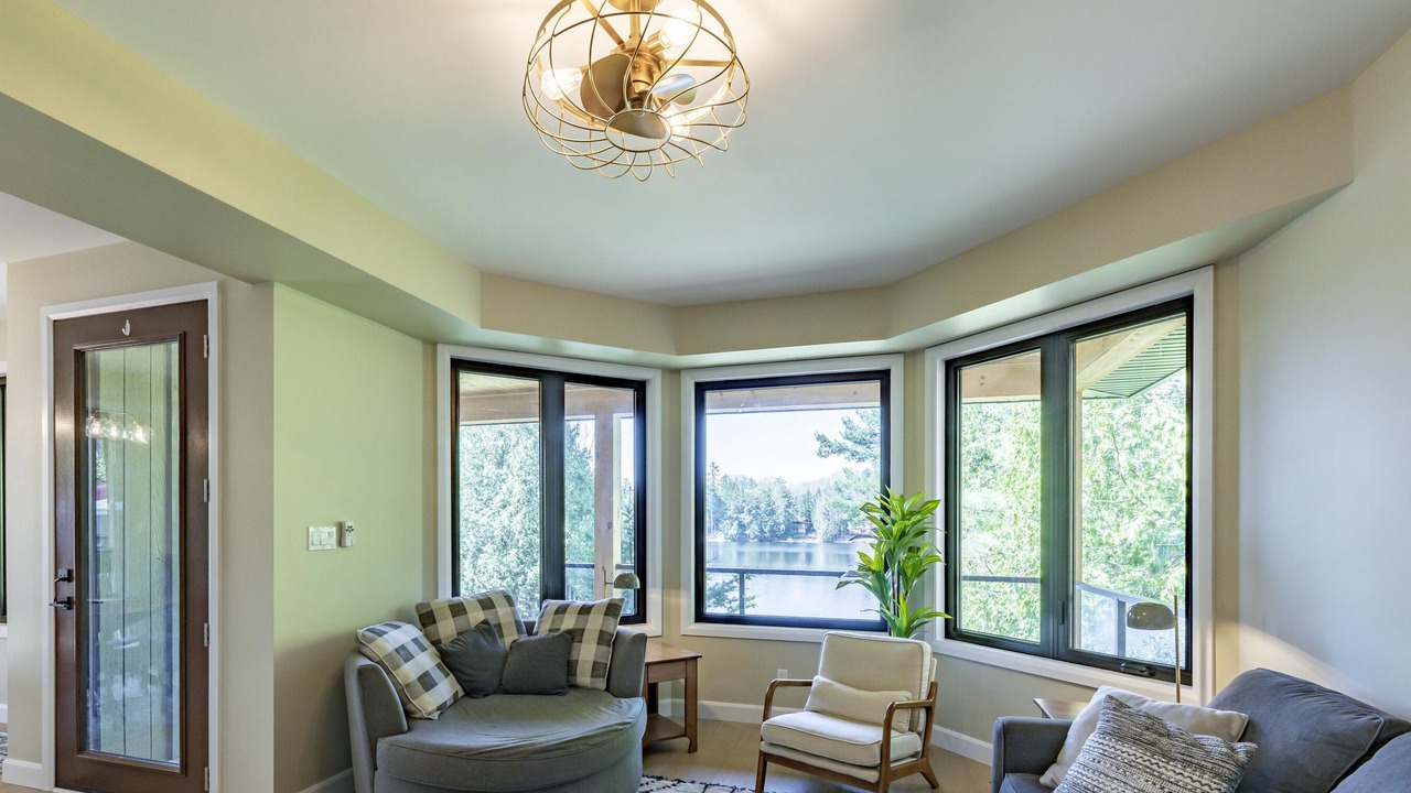 Photo of Livingroom in Muskoka Lakes