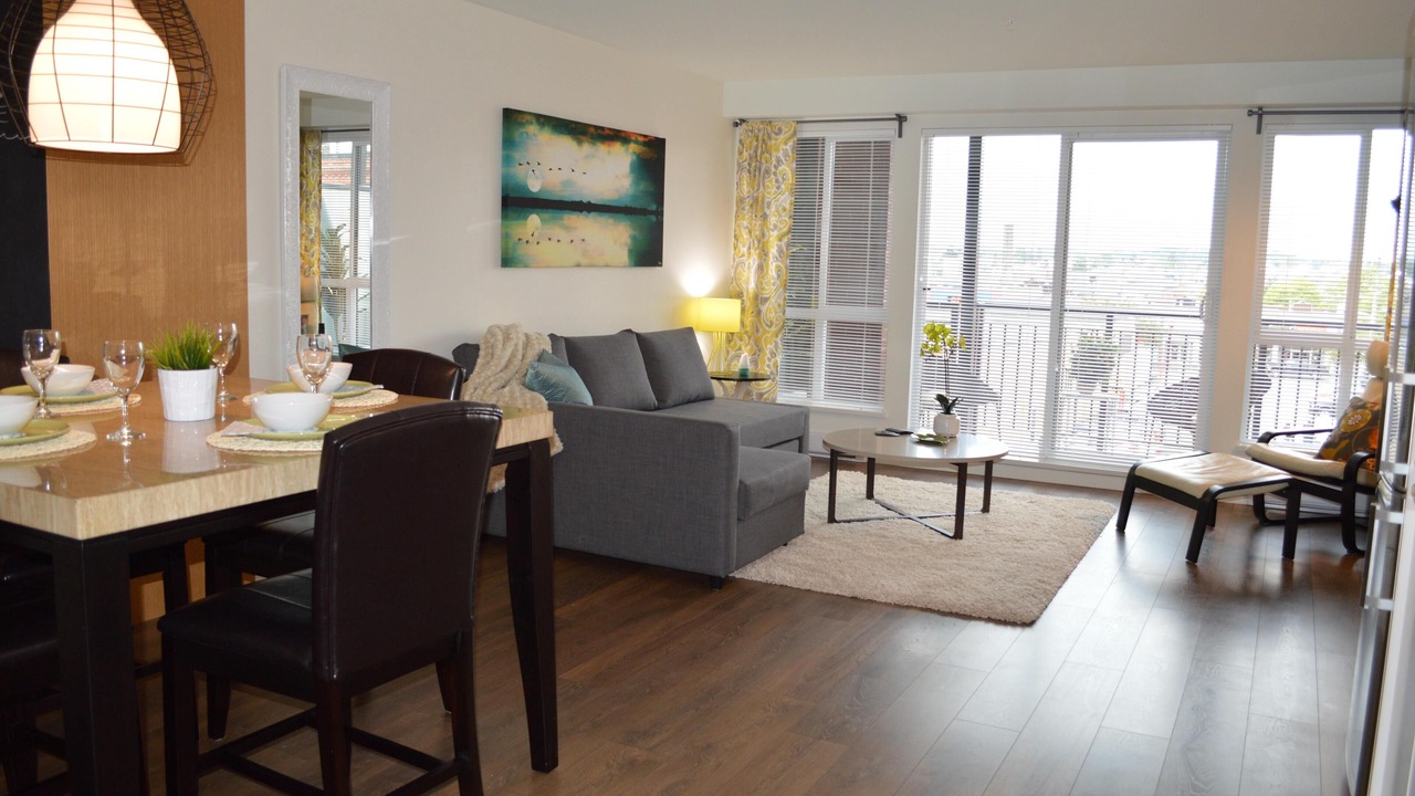 Photo of Livingroom in Downtown Victoria