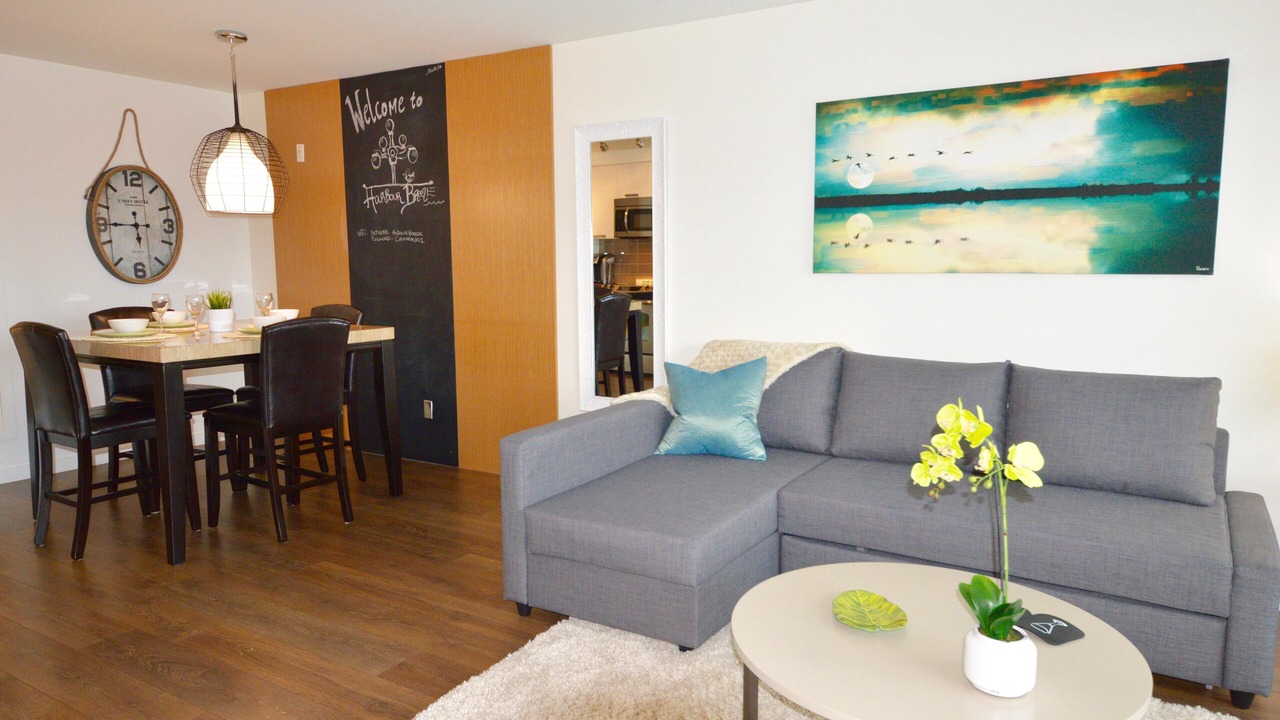 Photo of Livingroom in Downtown Victoria