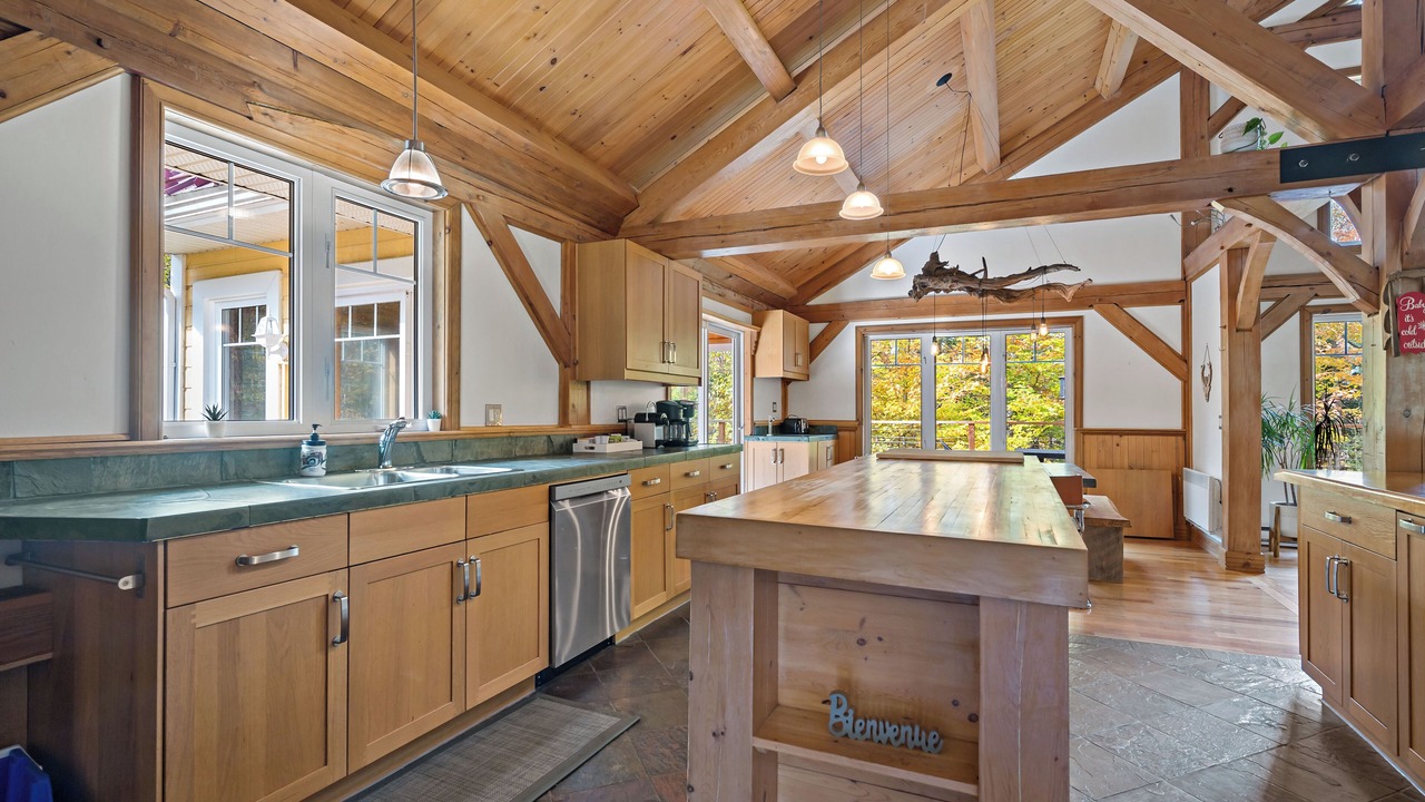 Photo of Kitchen in Lac Superieur Village