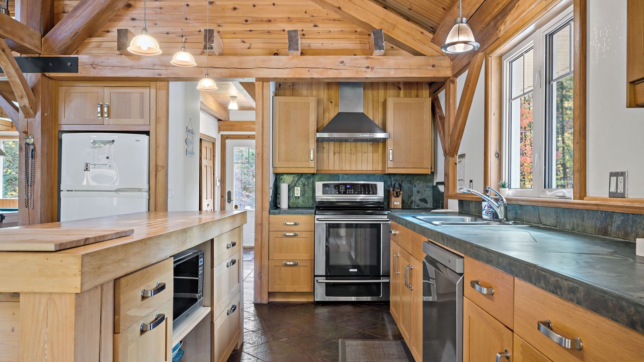 Photo of Kitchen in Lac Superieur Village