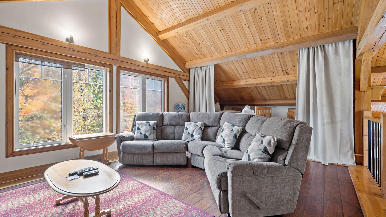 Photo of Livingroom in Lac Superieur Village