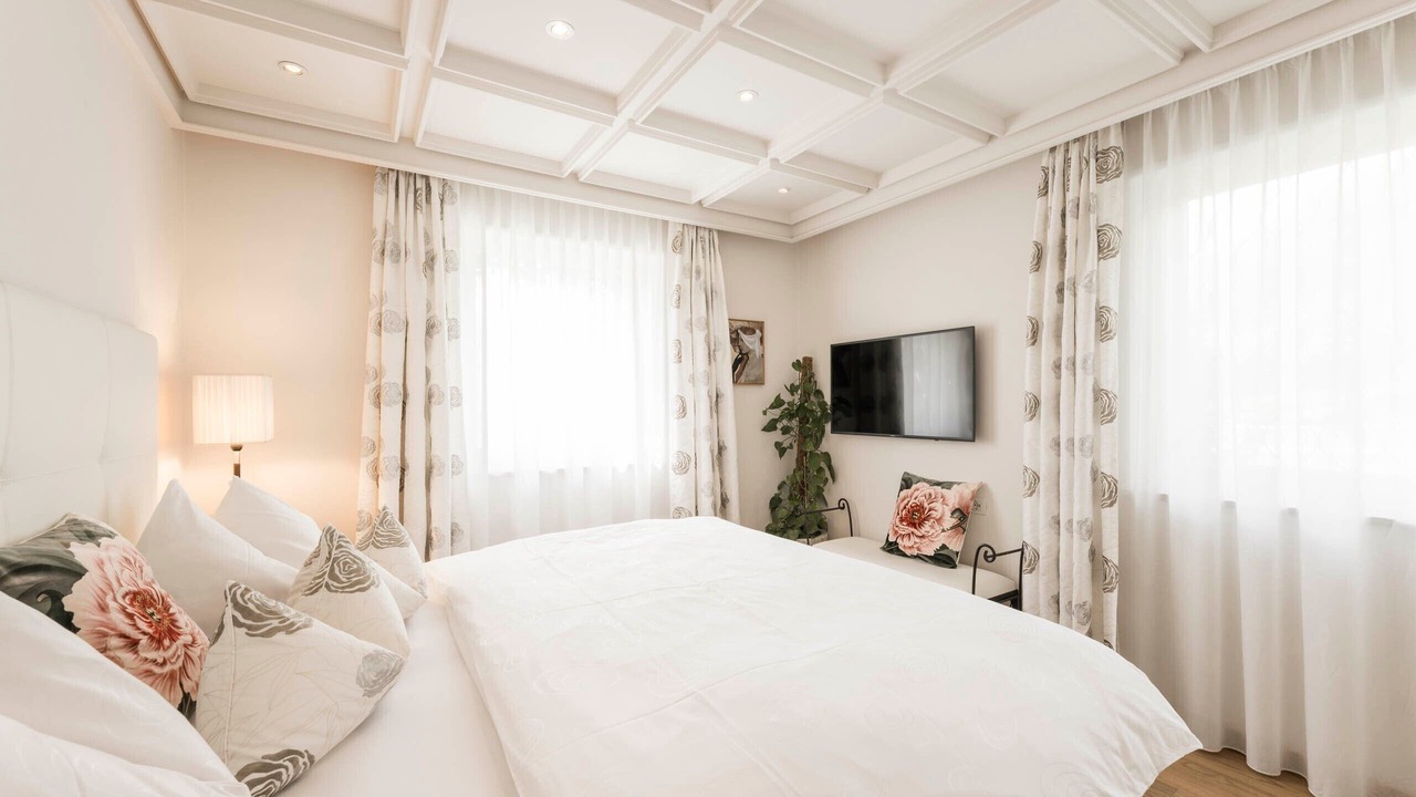 Photo of Bedroom in Schenna