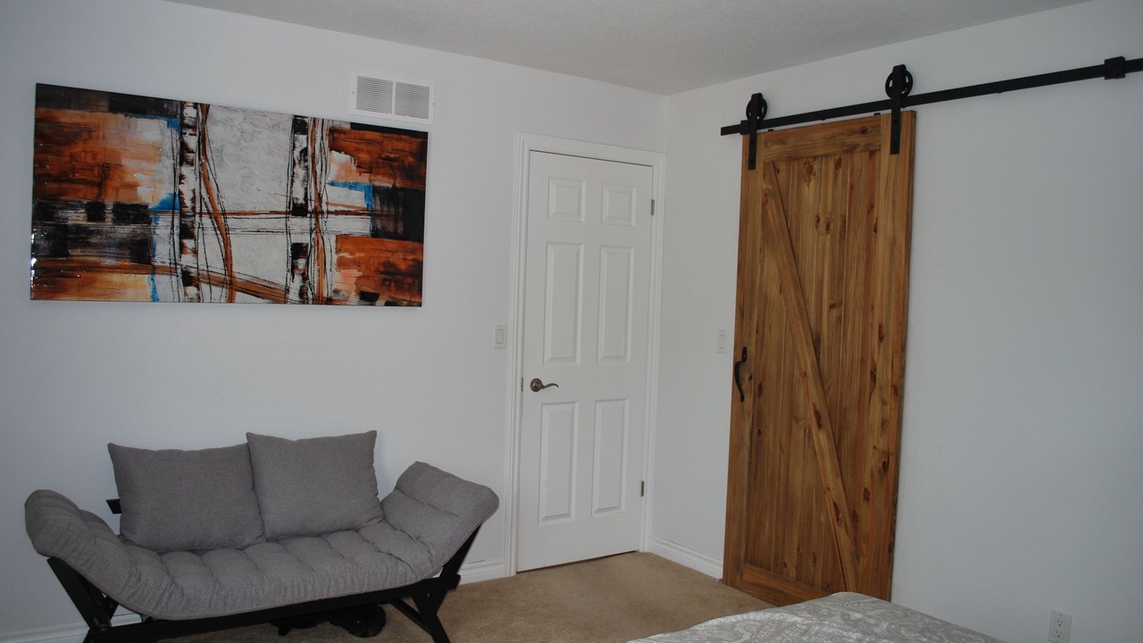 Photo of Bedroom in McMurrich/Monteith