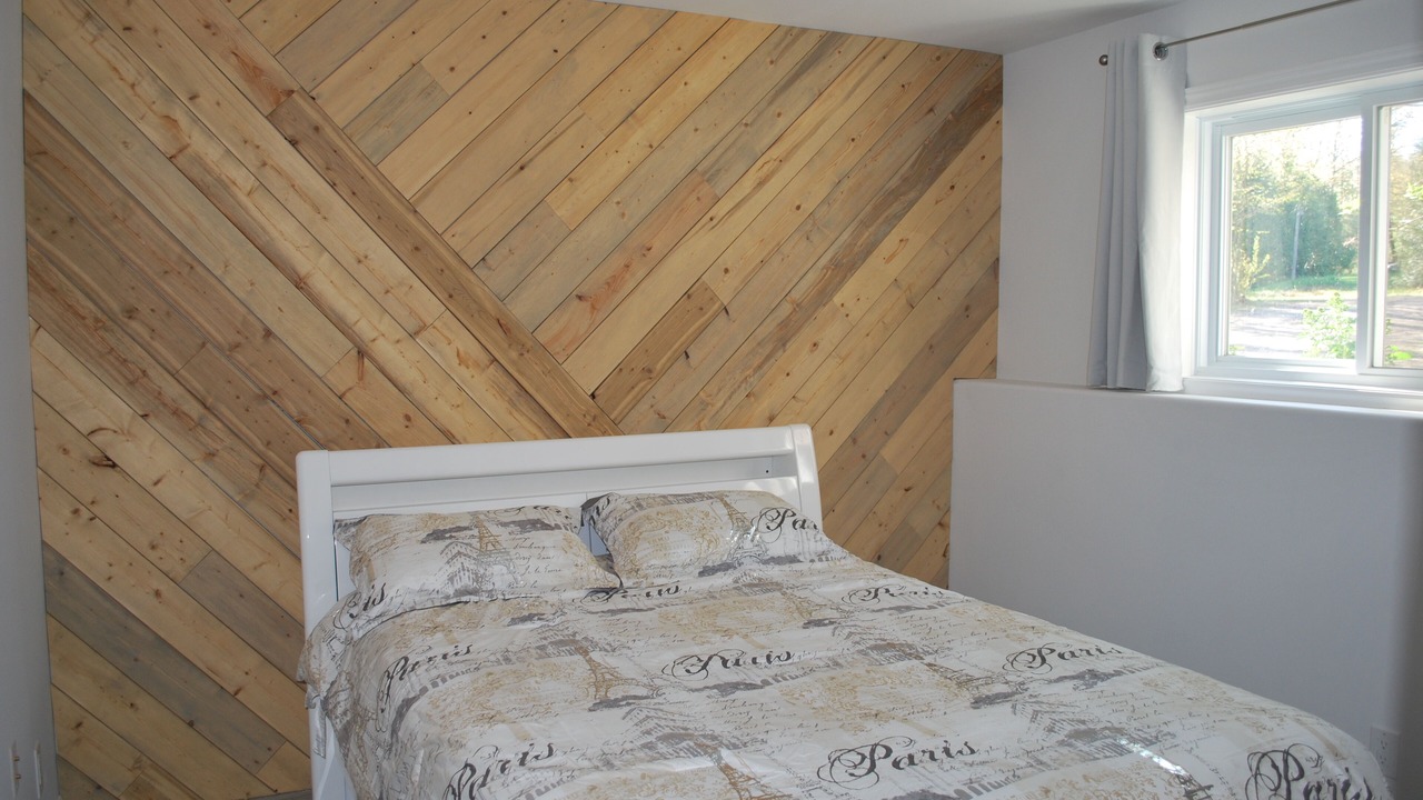 Photo of Bedroom in McMurrich/Monteith