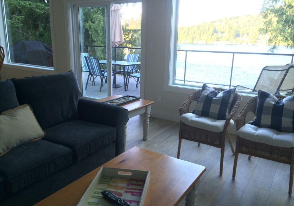 Photo of Livingroom in Shawnigan Lake
