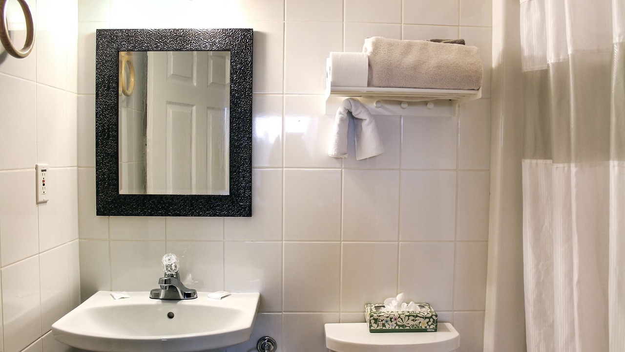 Photo of Bathroom in Rock Lake
