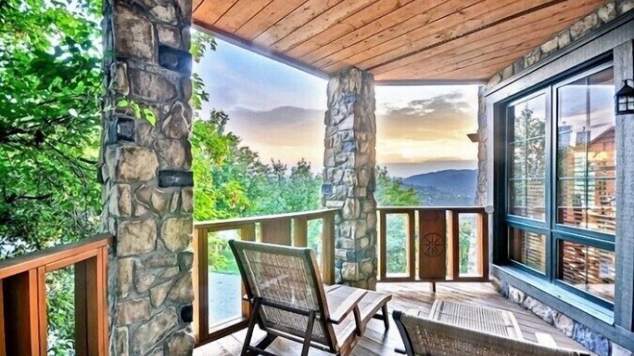 Photo of Patio Balcony in Mont-Tremblant