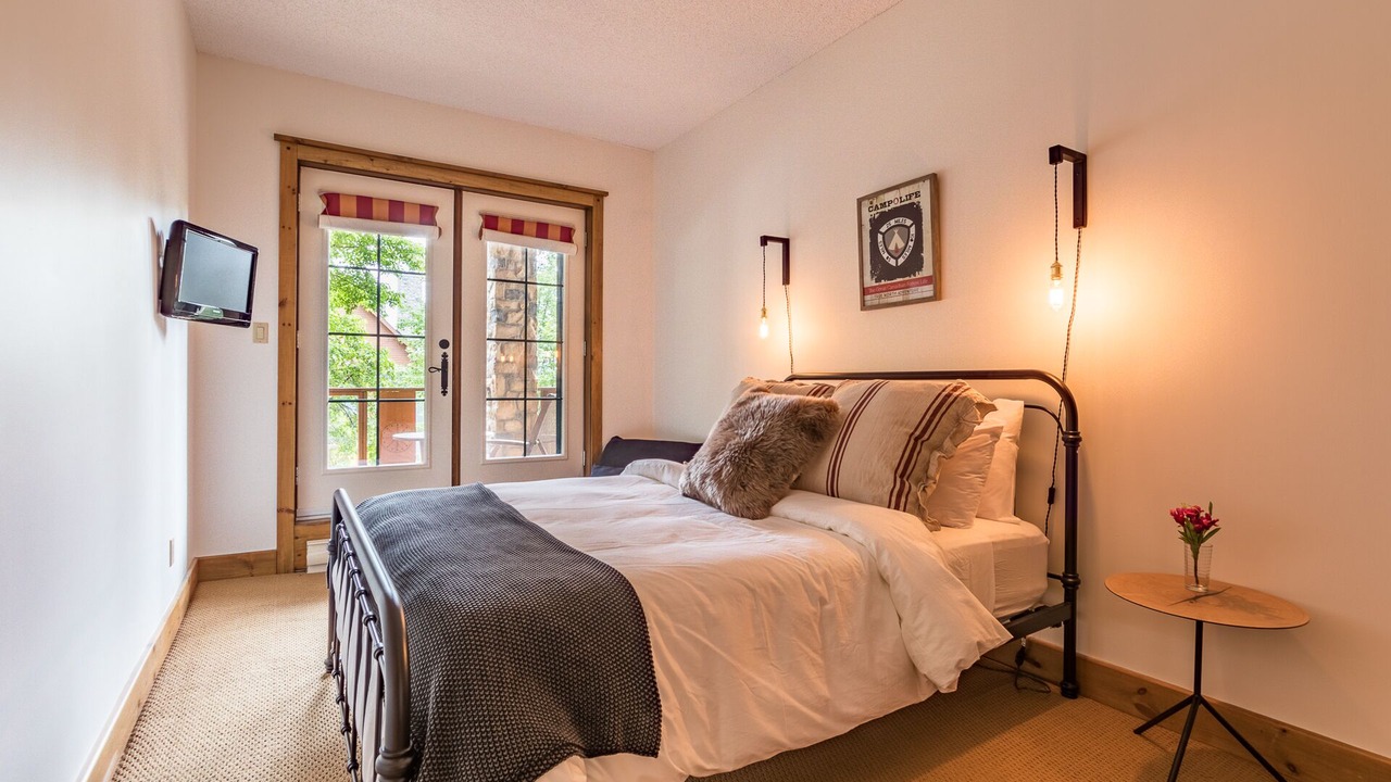 Photo of Bedroom in Mont-Tremblant
