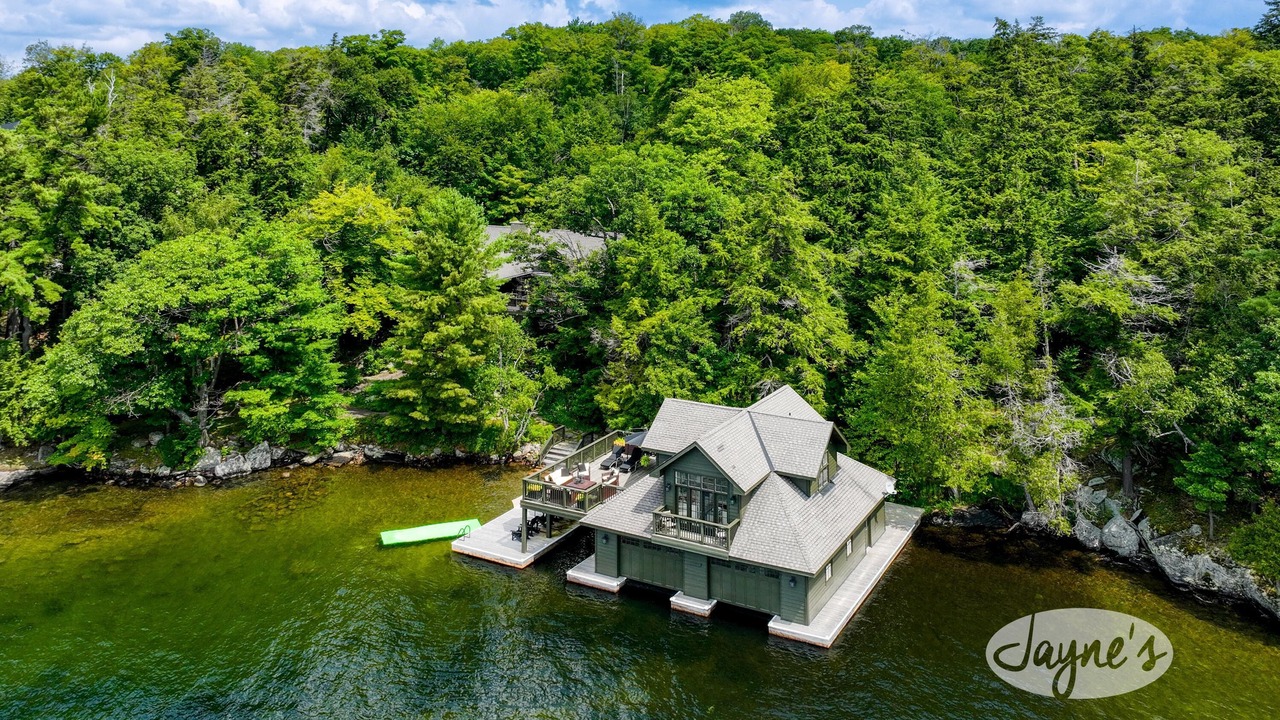 Photo of Others in Muskoka Lakes