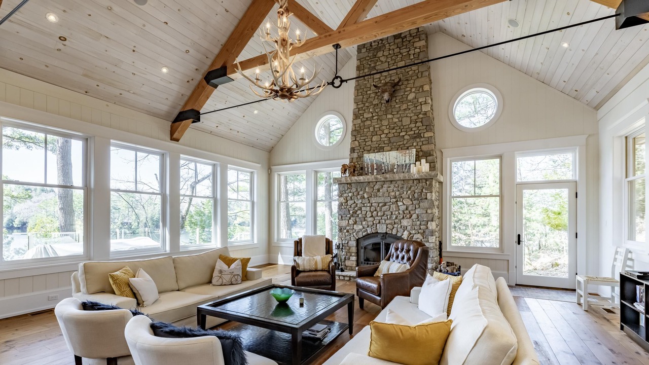 Photo of Livingroom in Rosseau
