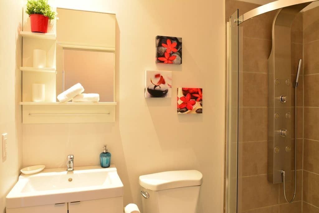 Photo of Bathroom in Plateau Mont Royal