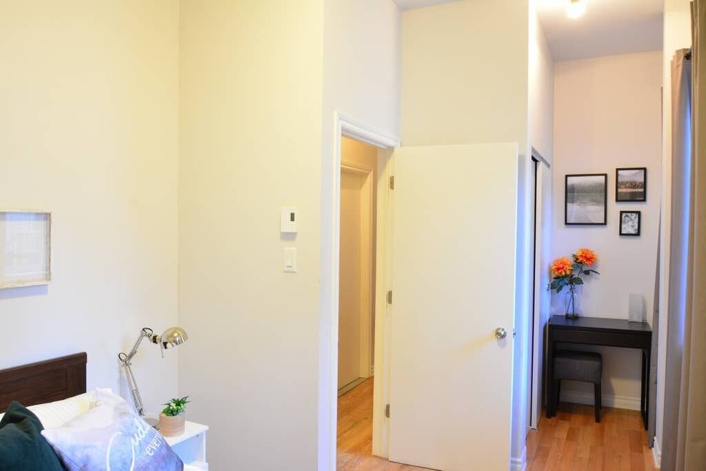 Photo of Bedroom in Plateau Mont Royal