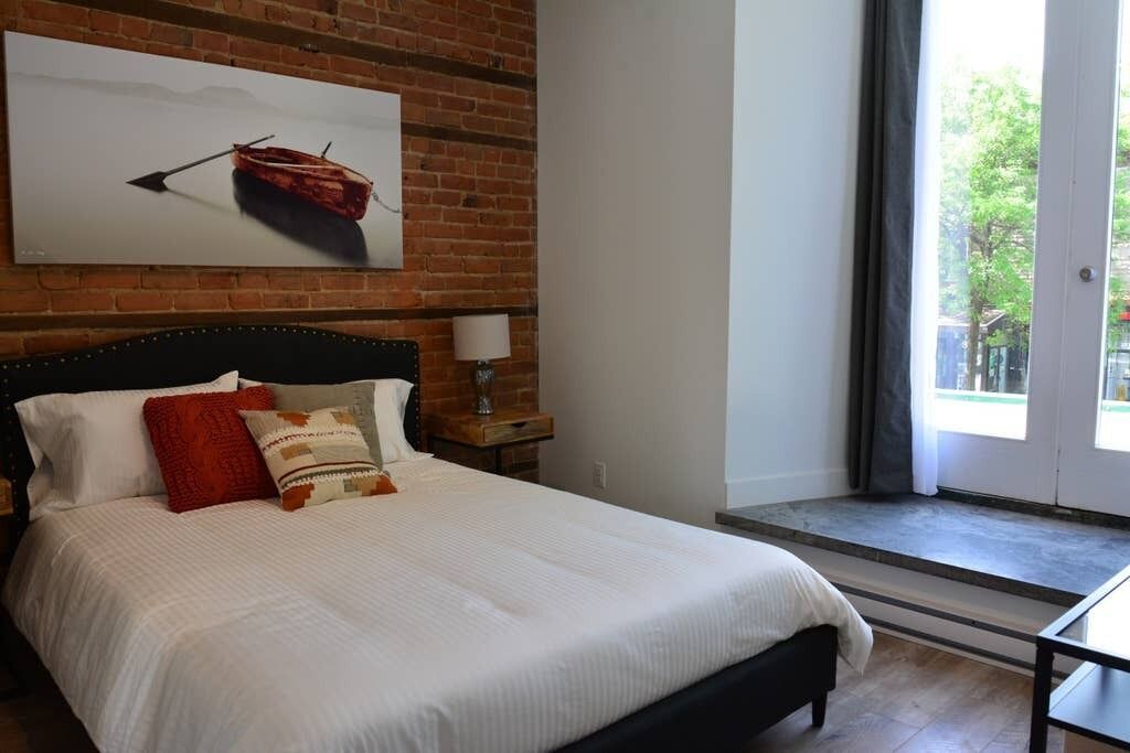 Photo of Bedroom in Plateau Mont Royal