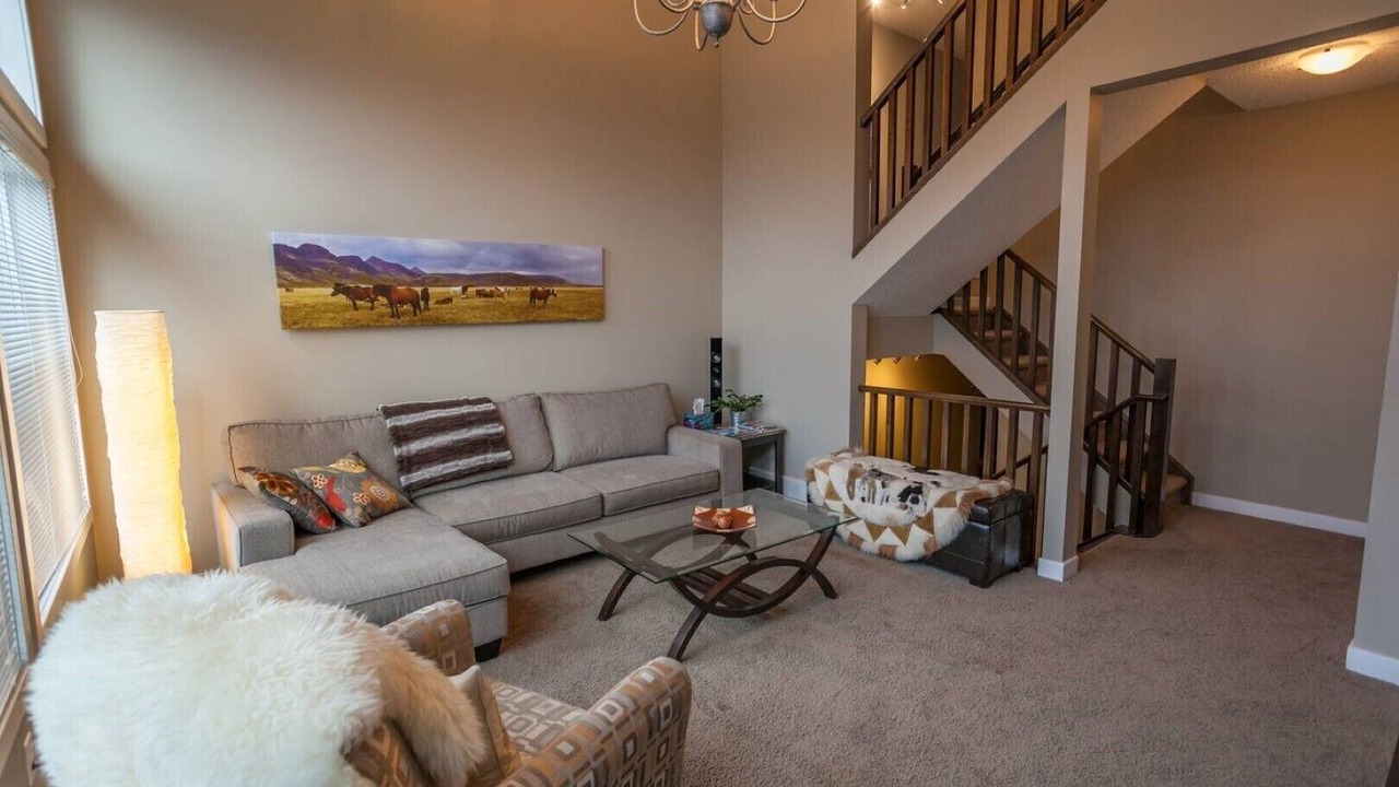 Photo of Livingroom in Cochrane