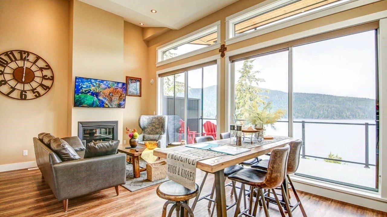Photo of Bedroom in Port Renfrew