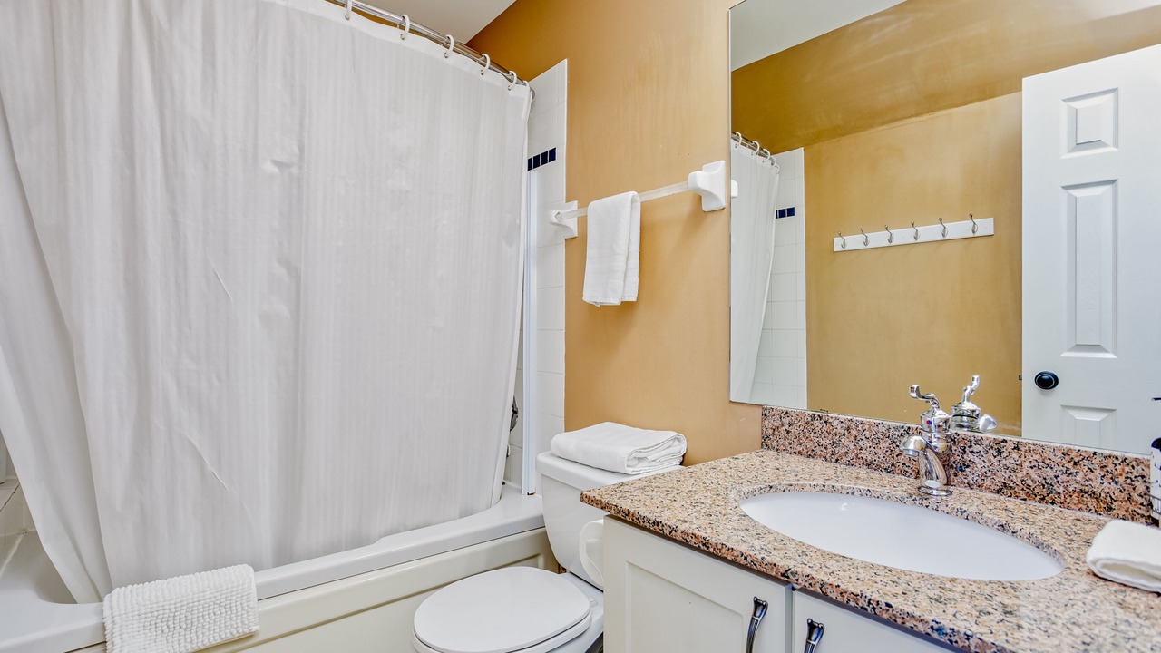 Photo of Bathroom in Craigleith