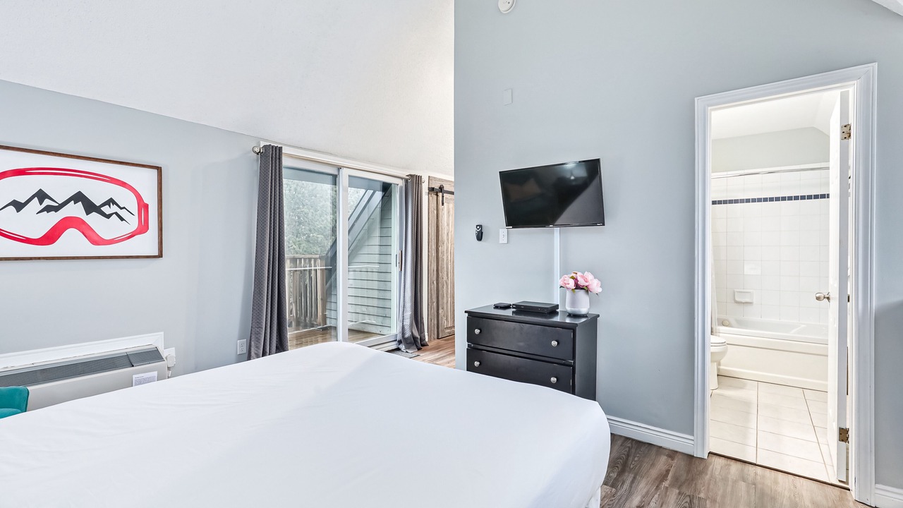 Photo of Bedroom in Craigleith