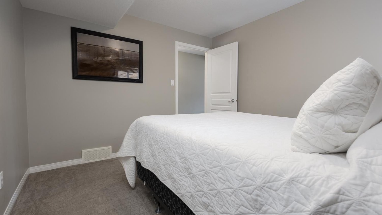 Photo of Bedroom in Lethbridge