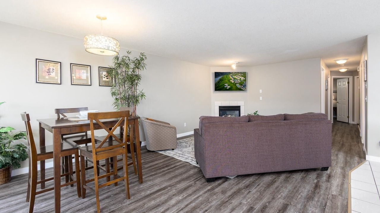 Photo of Livingroom in Lethbridge