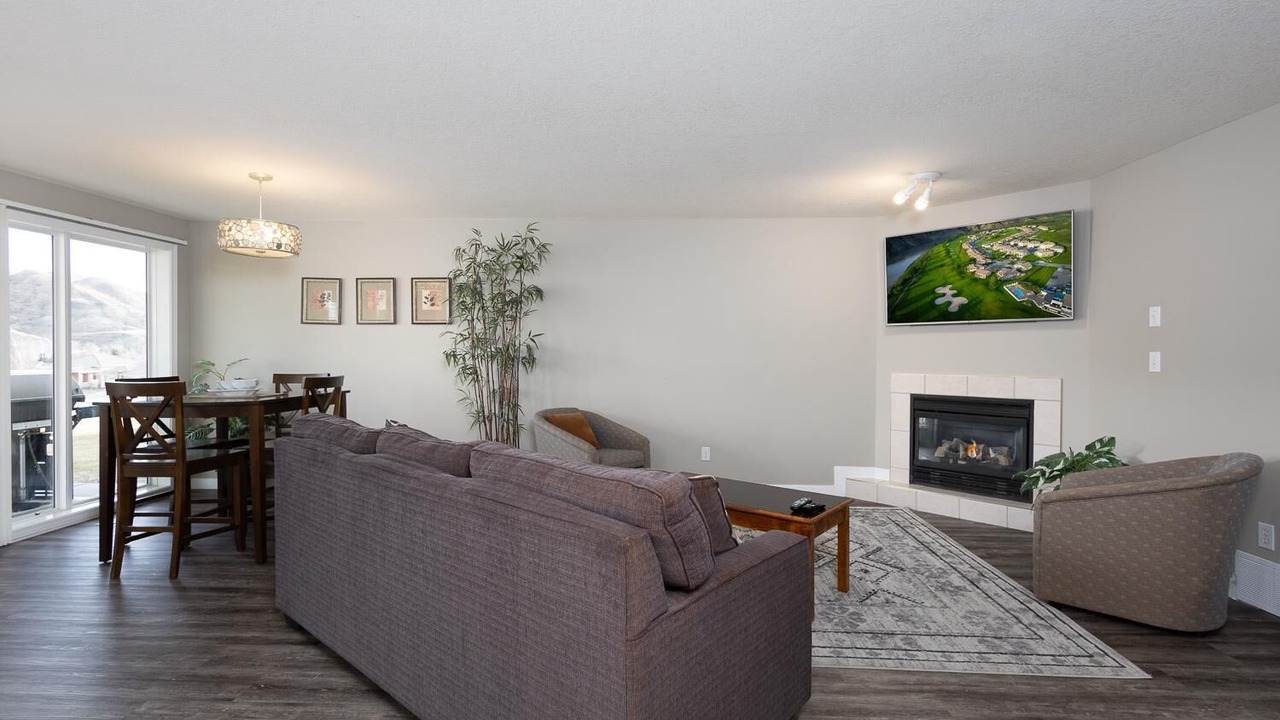 Photo of Livingroom in Lethbridge