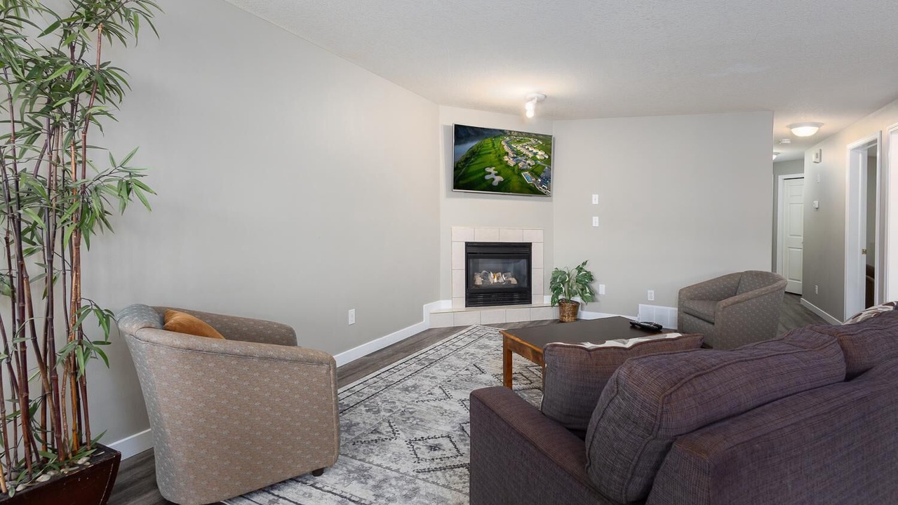 Photo of Livingroom in Lethbridge