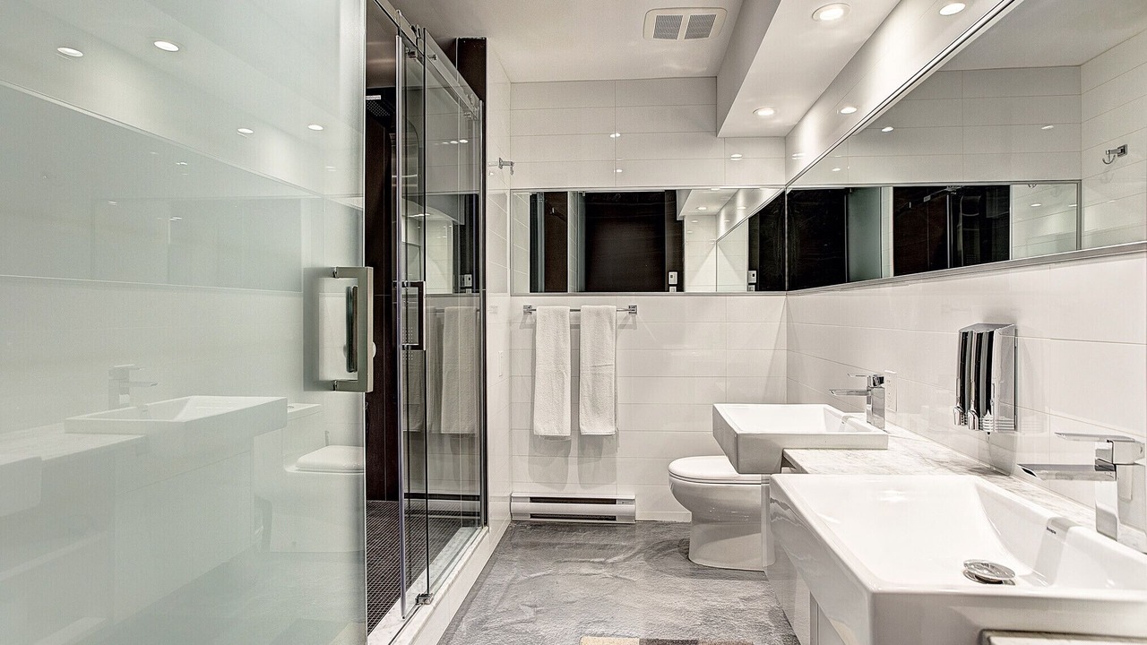 Photo of Bathroom in Milton Park