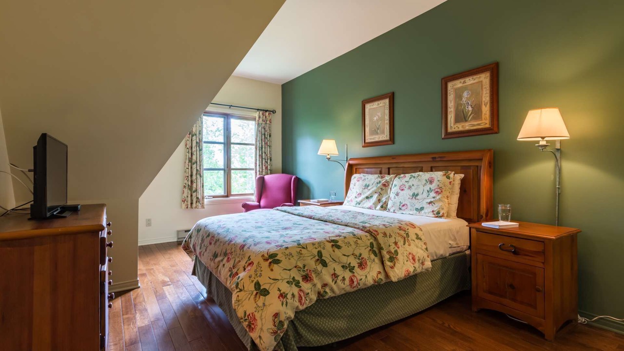 Photo of Bedroom in Mont-Tremblant