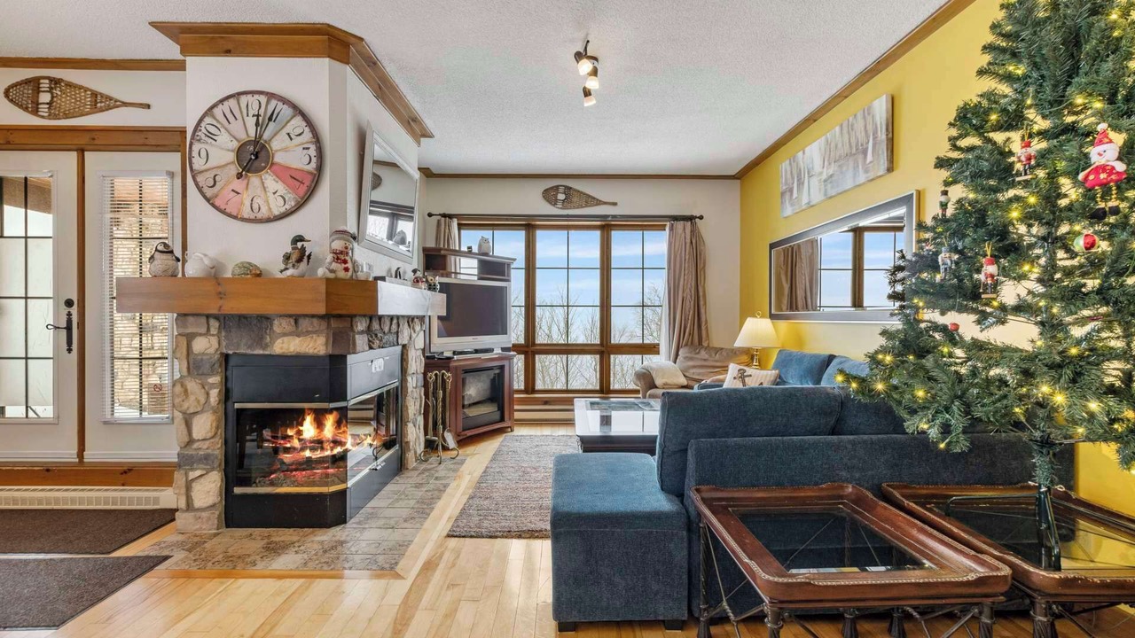 Photo of Livingroom in Mont-Tremblant