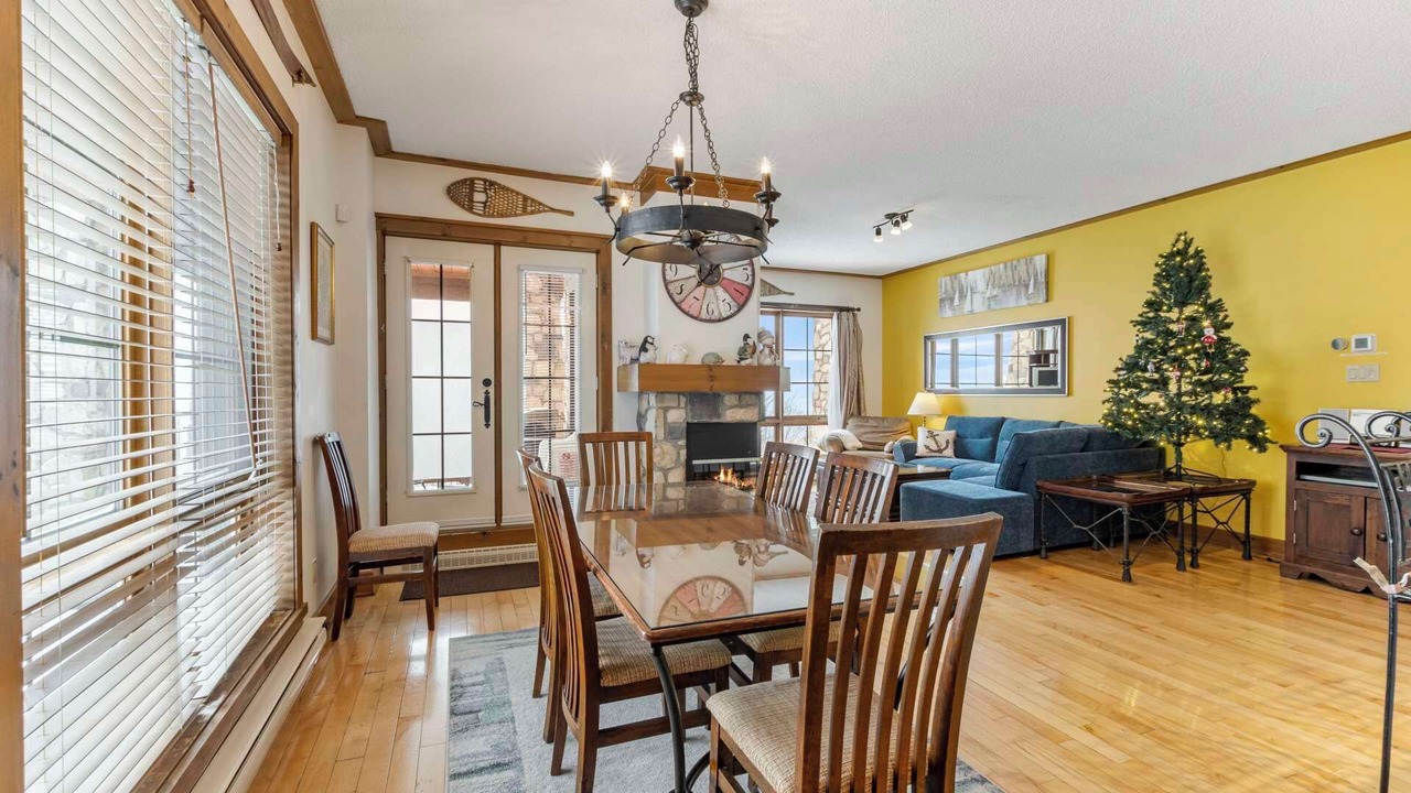 Photo of Livingroom in Mont-Tremblant