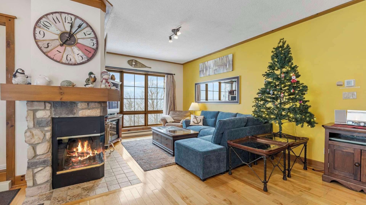 Photo of Livingroom in Mont-Tremblant