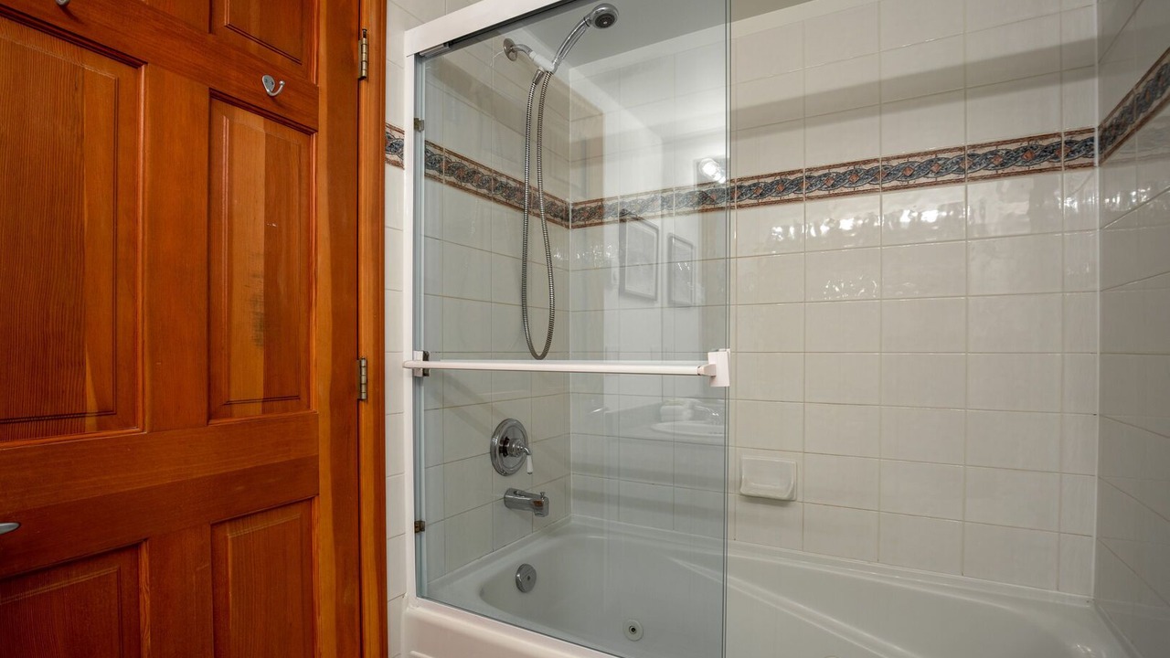 Photo of Bathroom in Village North