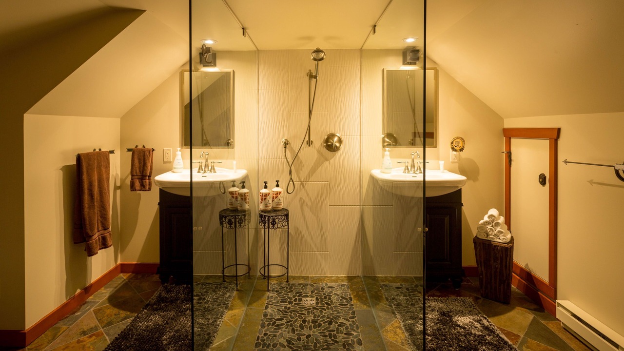 Photo of Bathroom in Regional District of Nanaimo