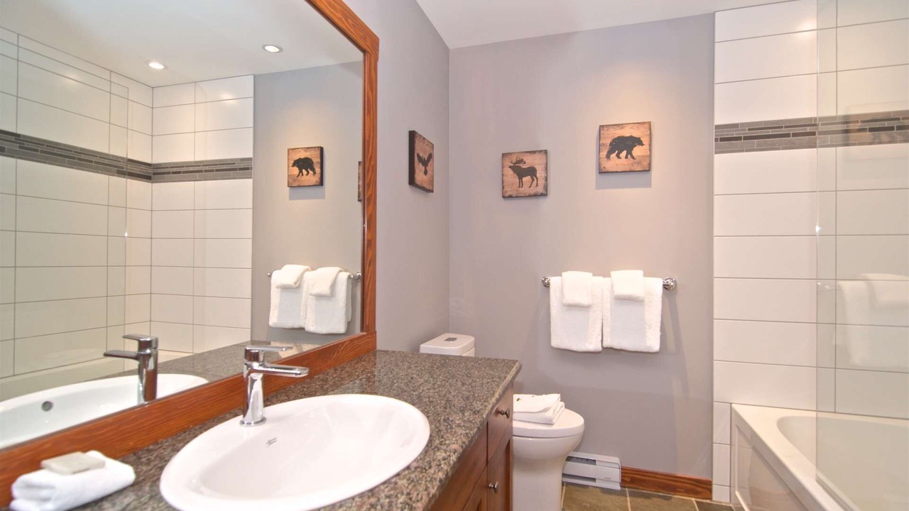 Photo of Bathroom in Nordic Estates