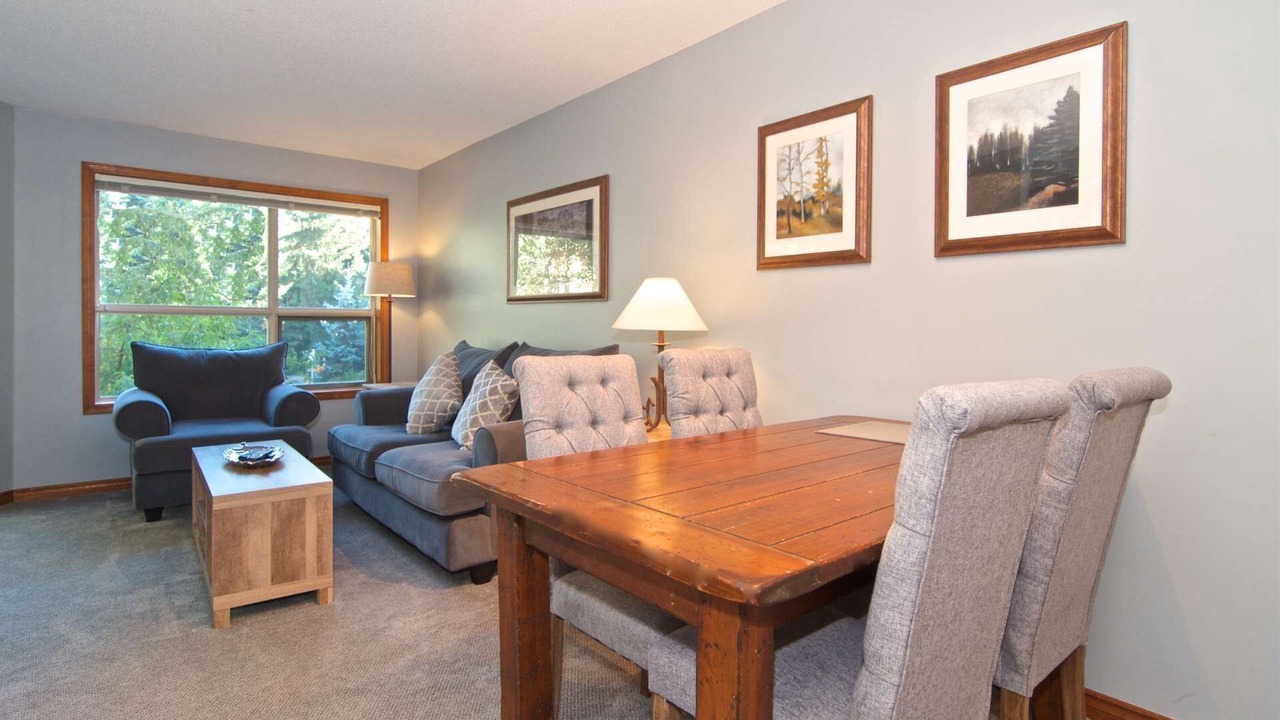 Photo of Livingroom in Whistler
