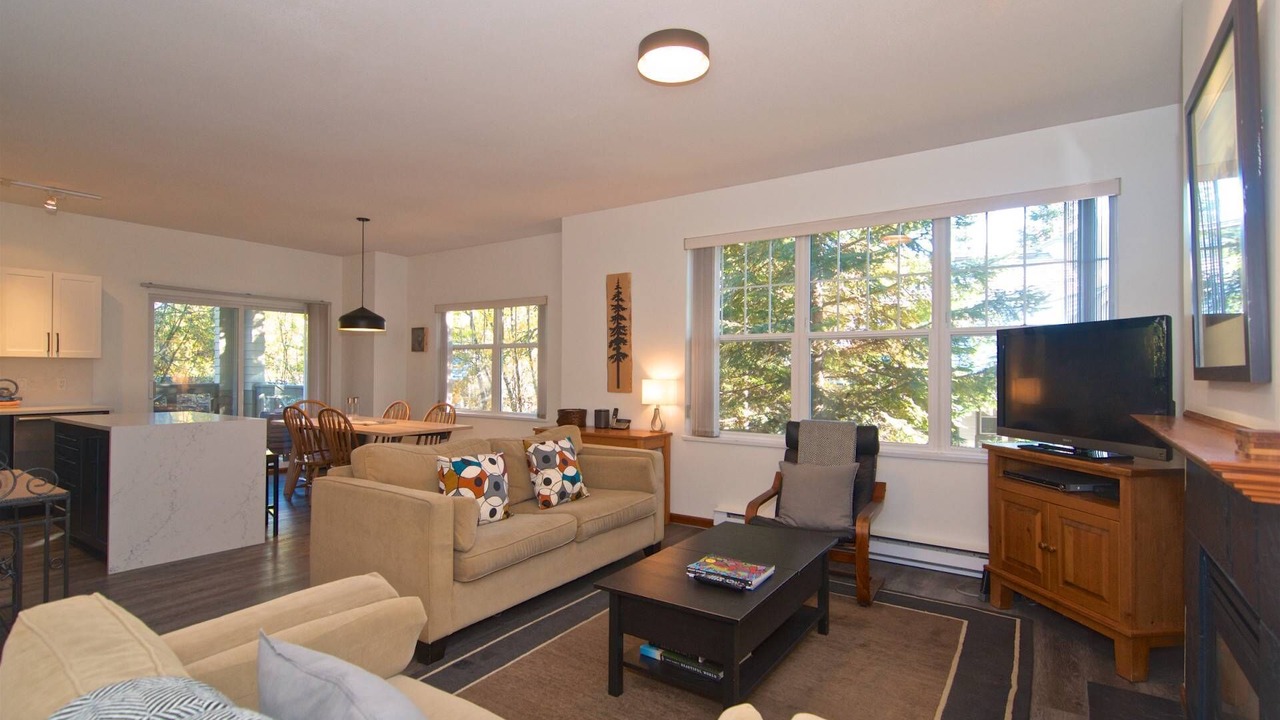 Photo of Livingroom in Blueberry Hill