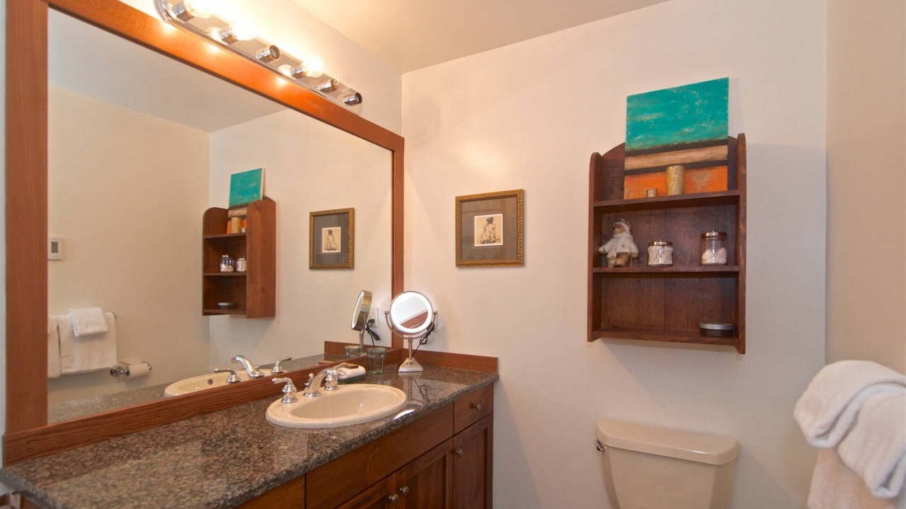Photo of Bathroom in Nordic Estates