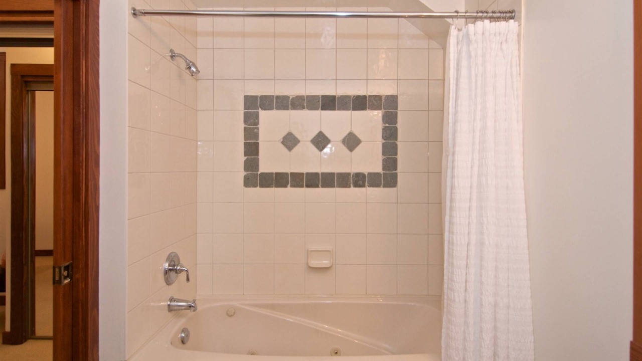 Photo of Bathroom in Nordic Estates